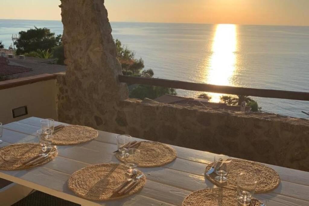 Boutique Apartment With Beach Within Walking Distance, Near Tropea Parghelia Eksteriør billede